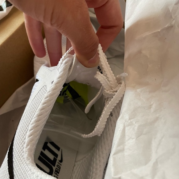 Nike Spikes - Picture 5 of 9